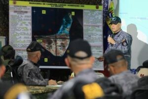 Padrino López anuncia maniobras militares en el Caribe