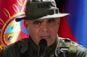 Padrino López cuestiona el gasto militar de EEUU en el Caribe