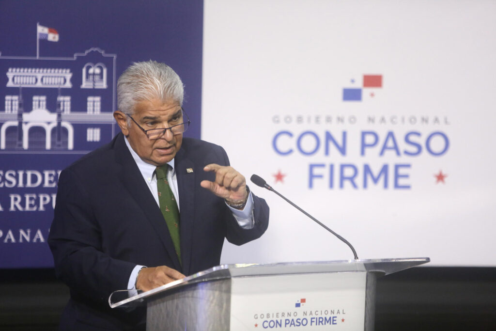 Panamá asegura que restauró relaciones consulares con Venezuela ante migración en retorno