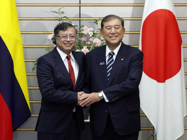 Petro pide a primer ministro de Japón agilizar firma de acuerdo comercial con Colombia | Gobierno | Economía