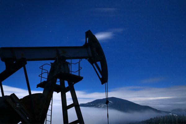 Petróleo de Texas sube 1% en medio de tensiones por incursiones de Rusia en espacio aéreo de la OTAN