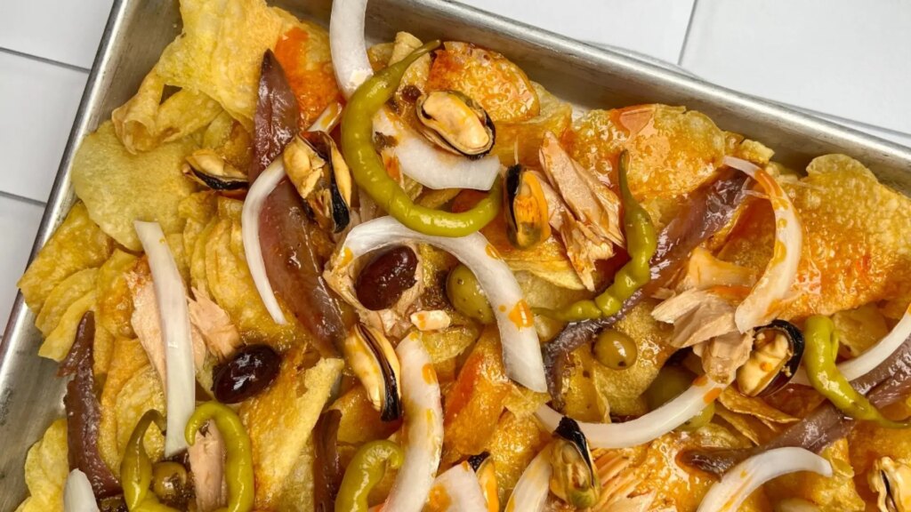 'Pintxo nachos', el aperitivo que propone José Andrés para homenajear esta receta tex-mex pero con ingredientes españoles