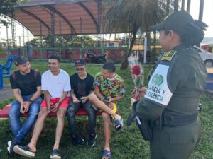 Policía realizó encuentro con la comunidad en el Día de Amor y Amistad