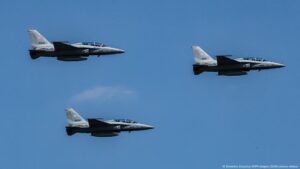 Polonia derriba drones rusos que violaron su espacio aéreo – DW – 10/09/2025