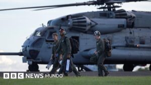 Por qué el despliegue del ejército de EE.UU. en el Caribe y los ejercicios militares de la Marina reavivan una tensión histórica en Puerto Rico