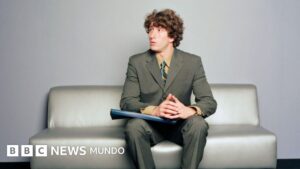 Por qué es tan difícil para los jóvenes encontrar trabajo en este momento (y qué habilidades necesitan para tener éxito, según un experto de LinkedIn)