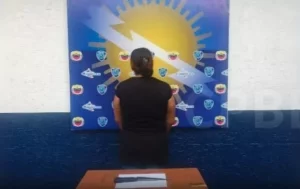 Por un ataque de celos mujer amenazó a su ex y al hijo de ambos