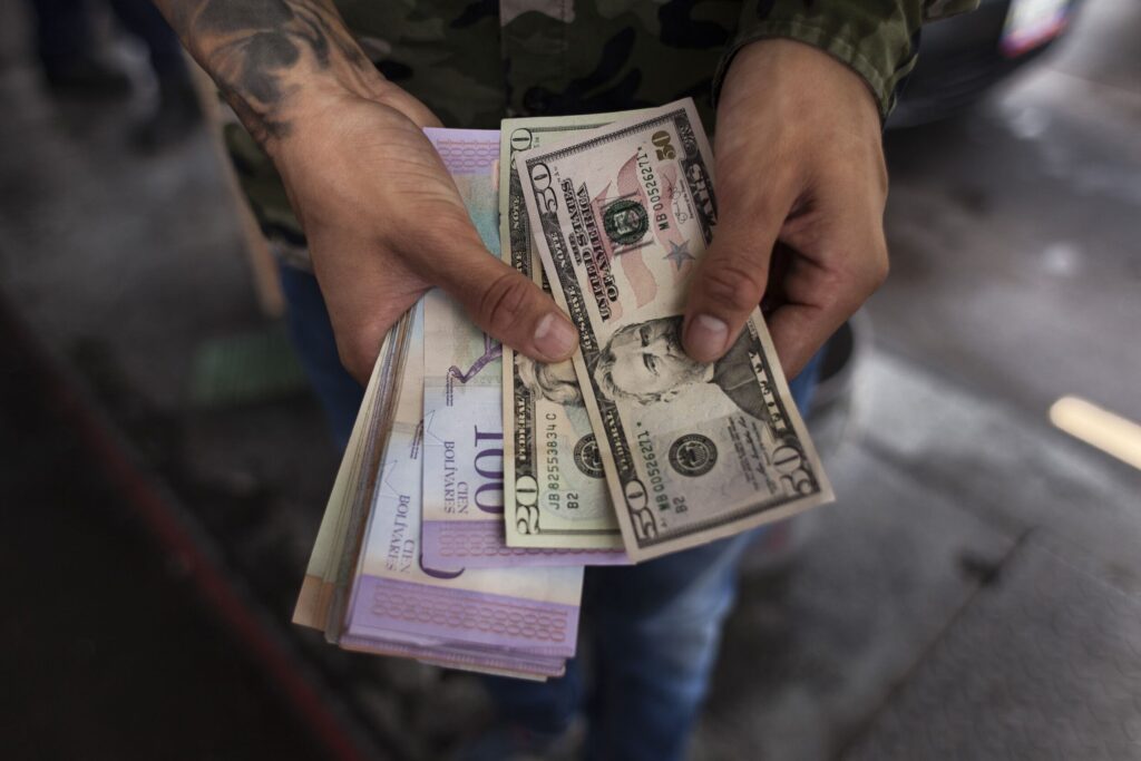 Precio del dólar BCV supera los 160 bolívares
