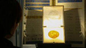 Premio Nobel de Química predice el futuro de la industria farmacéutica – AlbertoNews