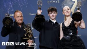 Premios Emmy 2025: estos son los ganadores de una gala dominada por la serie «Adolescencia»