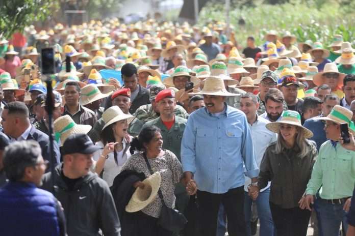 Presidente Maduro llama a la unidad campesina para impulsar producción nacional