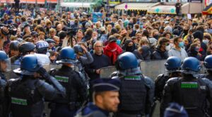 Protestan en Francia contra el gobierno