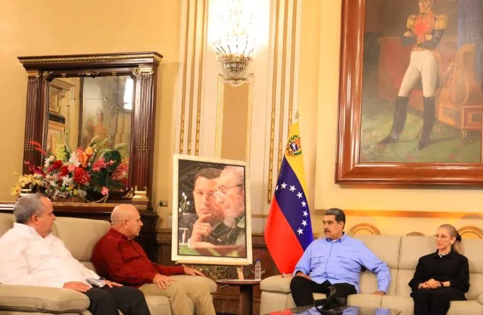 "Que no se equivoquen": La nueva amenaza de Maduro a EEUU luego de enviar militares a La Orchila