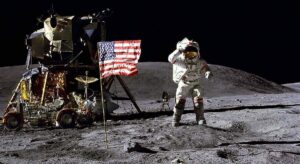 Quieren volver a la Luna antes que nosotros. Eso no va a suceder