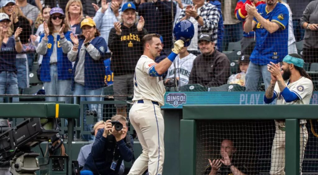 Raleigh fija récord de jonrones para un receptor y empata otro de Mickey Mantle - AlbertoNews