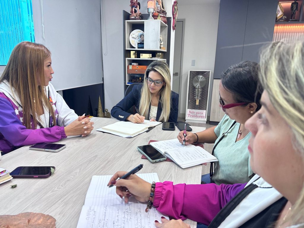 Reimpulsan apoyo institucional hacia las mujeres transportistas
