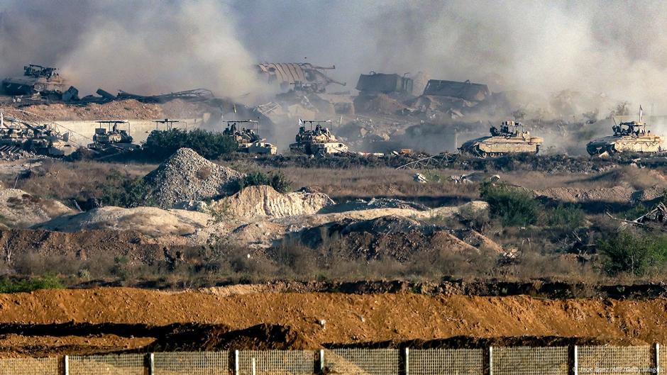 Reportan al menos 50 muertos en bombardeos israelíes en Gaza – DW – 12/09/2025