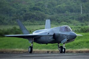 Reuters | Aviones F-35 estadounidenses aterrizan en Puerto Rico en medio de tensiones con Venezuela – AlbertoNews