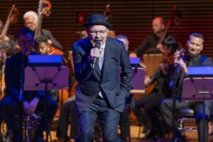 Rubén Blades, Fito Páez y Miguel Bosé celebrarán en Bogotá que «el futuro es latino»