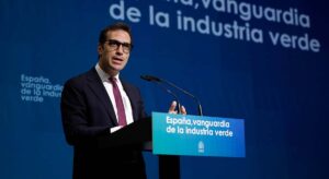 S&P eleva el rating de España por primera vez desde 2019