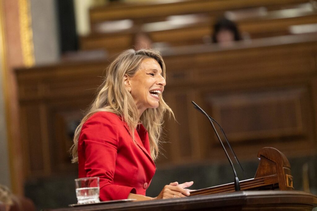 "Se ponen al lado de quienes se forran"