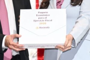 Sheinbaum defiende alza de impuestos a bebidas azucaradas y tabaco en Paquete Económico 2026