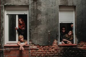 “Si no tenía las canciones, la novela no iba a funcionar”
