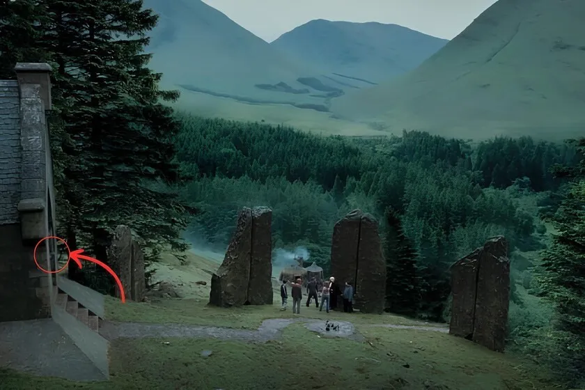Si paras Harry Potter y el Prisionero de Azkaban en el minuto 1:23:28, verás la gran pista de que Hermione jugaba con otras reglas