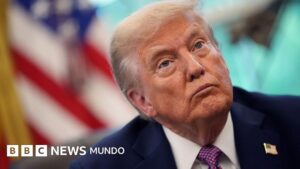 «Si ponen en peligro nuestra seguridad, serán derribados»: la advertencia de Trump a Maduro por el sobrevuelo de cazas venezolanos sobre barcos de EE.UU.