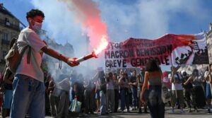 Sindicatos de Francia dan al Gobierno un ultimátum