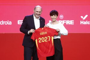 Sonia Bermúdez se presenta como seleccionadora «cómoda con la exigencia» y enviando un mensaje a Jenni Hermoso: «Es una leyenda» | elmundo.es