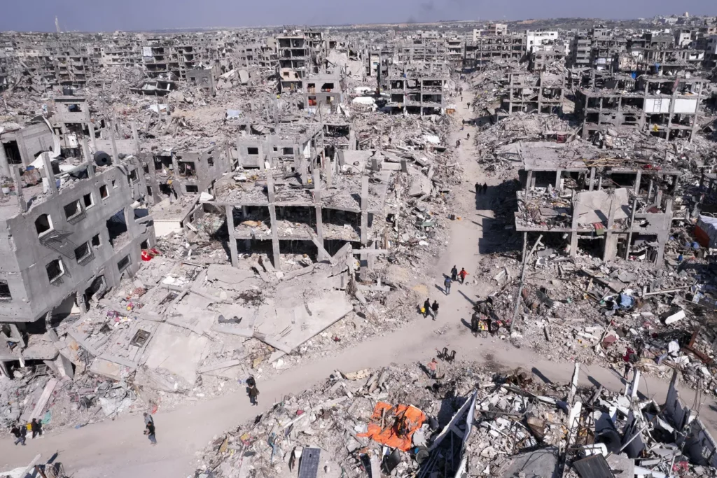 Suben a 71 los muertos en toda Gaza por ataques israelíes este sábado - AlbertoNews