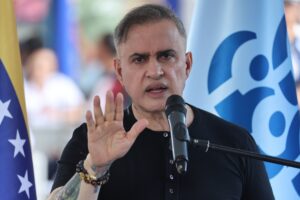 Tarek William Saab intentó desmontar acusaciones que vinculan al régimen de Maduro con el narcotráfico (VIDEO)