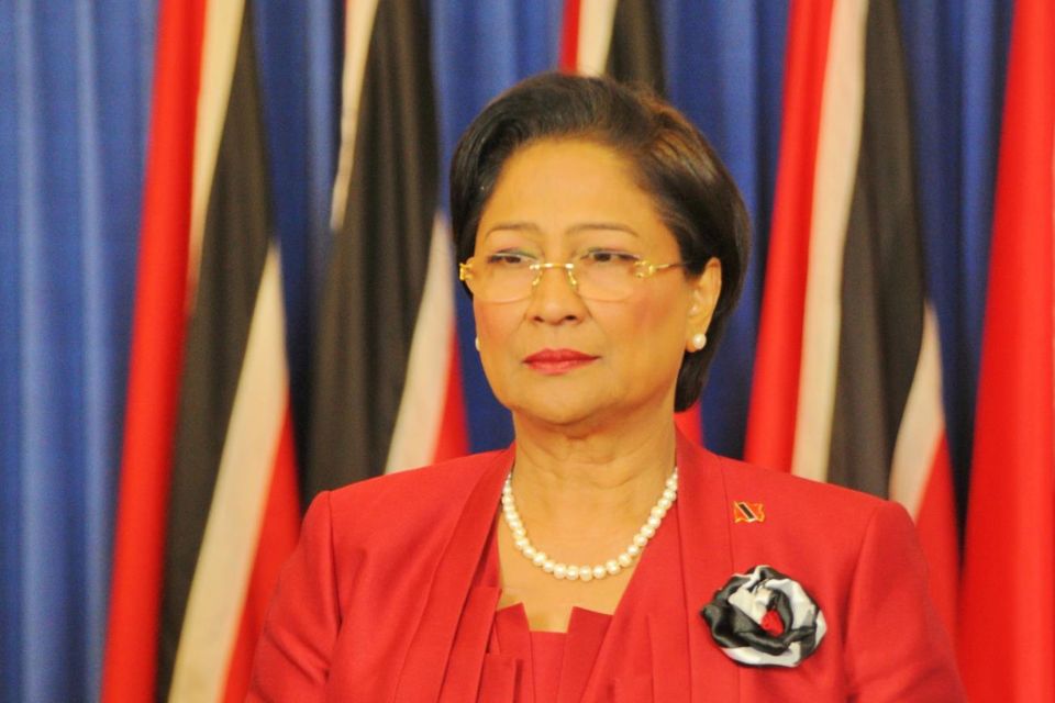 Trinidad y Tobago no buscará cuerpos de embarcación atacada por EEUU en el Caribe