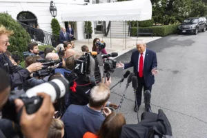 Trump negó haber planteado cambio de régimen en Venezuela