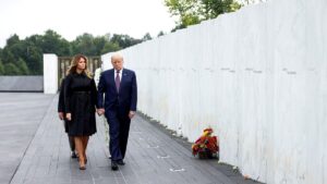 Trump encabezó un acto de homenaje a las víctimas y anunció que condecorará a Charlie Kirk