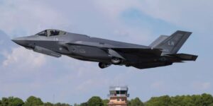 Trump estudia planes de ataque dentro de Venezuela como parte de la guerra al narco