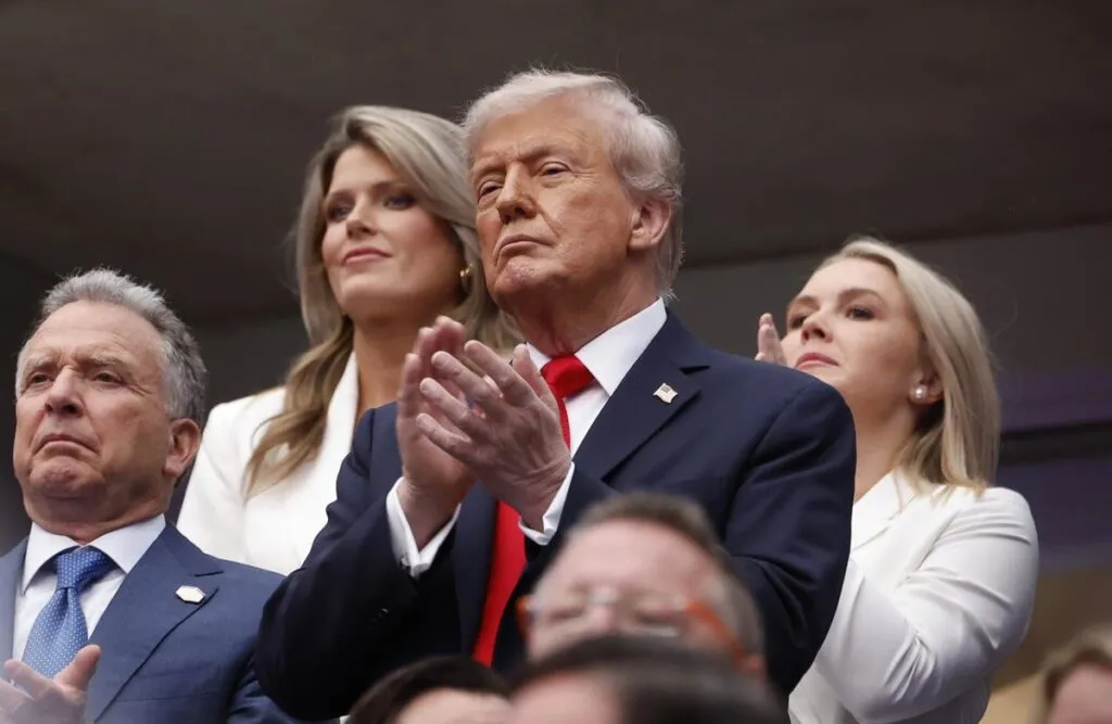 Trump evita valorar su supuesto mensaje a Jeffrey Epstein: "Es un tema cerrado"
