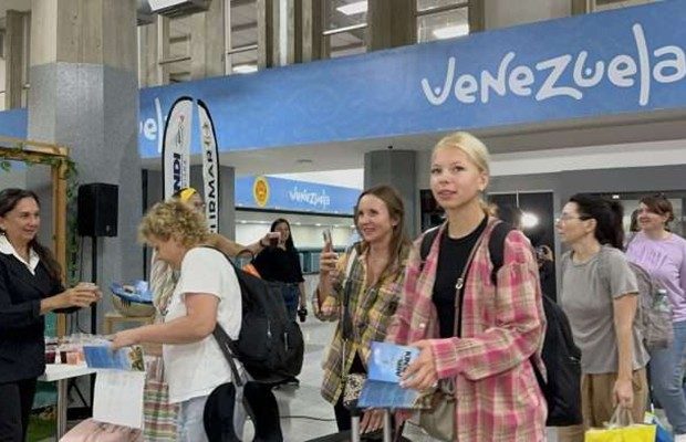 Turismo ruso inyecta vitalidad a Nueva Esparta con llegada de más de 2.000 visitantes