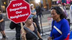 Un agente de Inmigración de EE.UU. mata a tiros a un hombre que se resistía al arresto en el área de Chicago | elperiodico.com