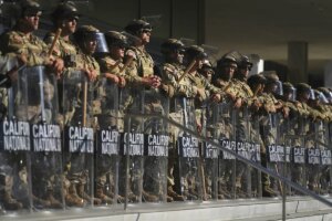 Un juez federal declara ilegal el despliegue de tropas de la Guardia Nacional en Los Ángeles | elmundo.es