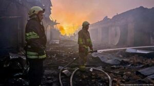 Un muerto y 11 heridos en ataque ruso a Ucrania – DW – 07/09/2025