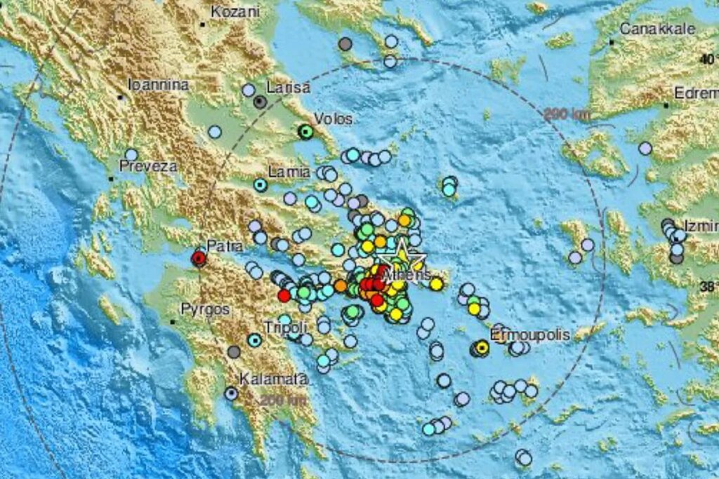 Un terremoto de magnitud 5,2 sacude las islas Ática y Eubea en Grecia y se siente en Atenas