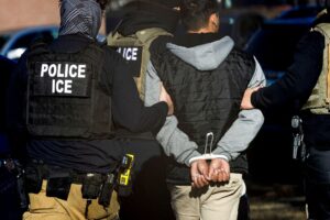 Un tribunal de apelación dicta que Trump no podía deportar a venezolanos con la invocación de una «invasión»