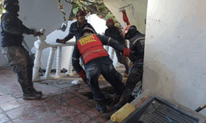 Una mujer de 67 años fallece y cuatro personas resultan heridas tras el colapso de vivienda en Cotiza