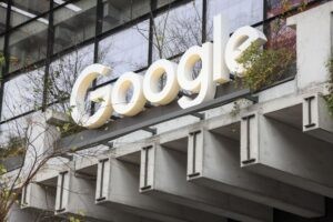 Unión Europea impone multa millonaria a Google por abusos en el mercado de publicidad online