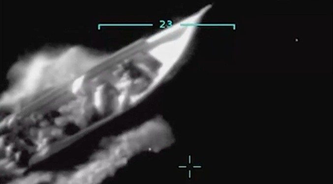 Vea el video del ataque a 'narcobarco' que procedía de Venezuela