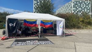 Venezolanos en huelga de hambre en CPI exigen justicia