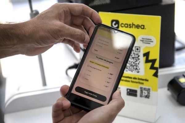 Venezolanos resuelven mercado y compras con Cashea: "El financiamiento nos ayuda a estar en mejores condiciones"