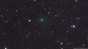 Visitante interestelar 3I/ATLAS sorprende al volverse verde – DW – 15/09/2025